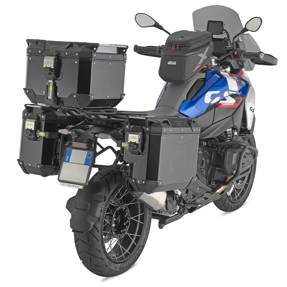 0YK8660_OBKEV_black_mounted_42.jpg